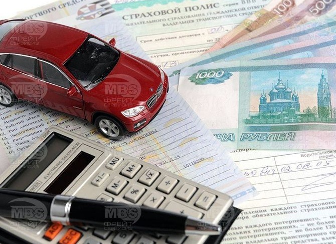 Почему полис, оформленный в автосалоне, может стать фатальной ошибкой?