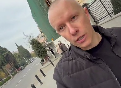 Почему люди легче расстаются с деньгами на пластиковой карте, чем с наличными